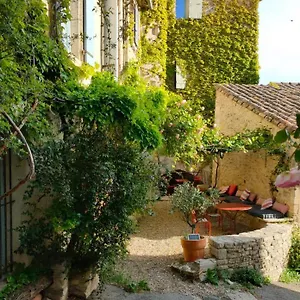  Couette-café La Maison Près De La Fontaine France